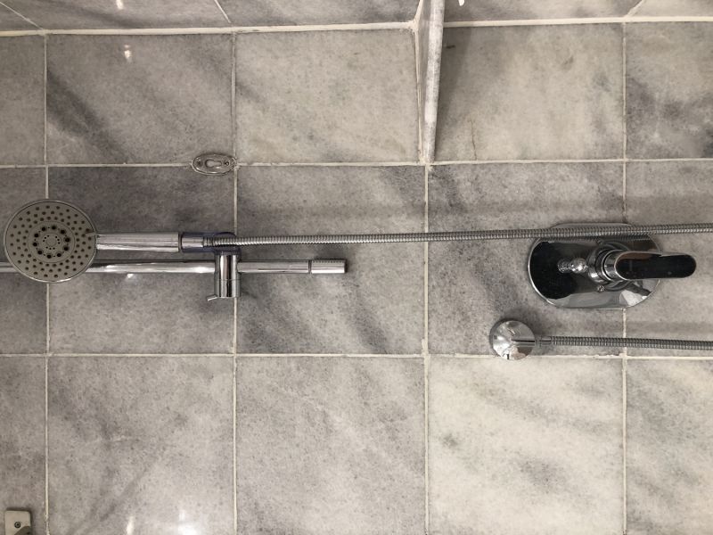 Contemporary Shower Fixtures